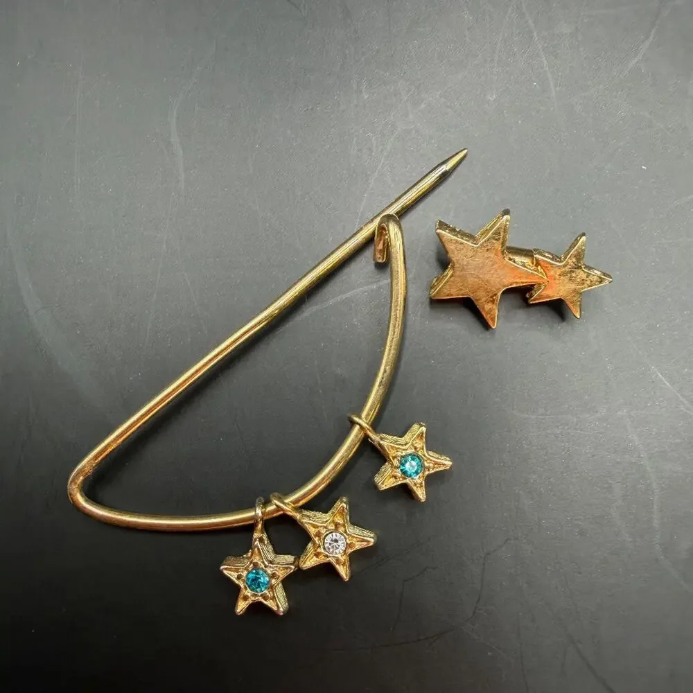 Vintage Gold Tone Star Dangle Safety Pin Brooch Hat Pin 3 Star Charms